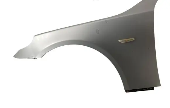 BMW 5 E60 E61 Fender