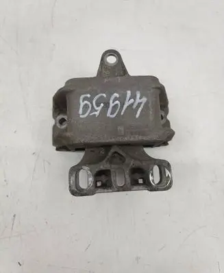 Skoda Octavia Mk1 (1U) Engine mount bracket 1J0199556