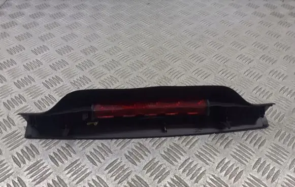 Ford Focus Third/center stoplight