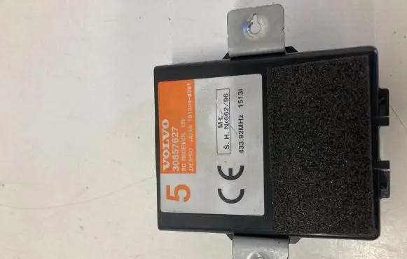 Volvo S40, V40 Alarm control unit/module 30857627