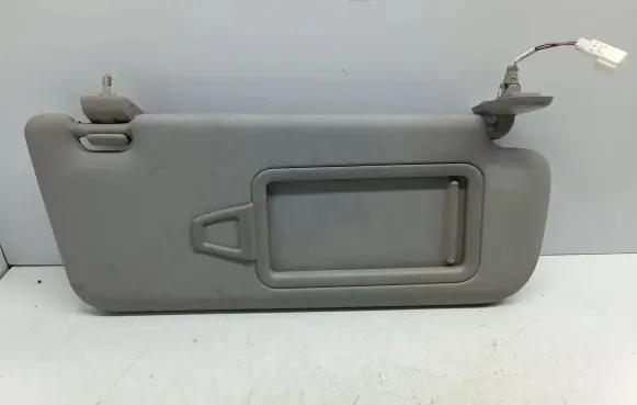 Sun visor