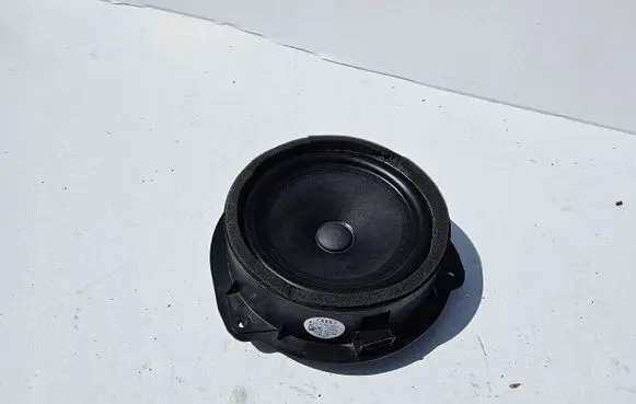 Audi A3 8Y High frequency speaker in the rear doors 