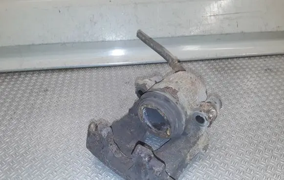 Volkswagen Up Front brake caliper