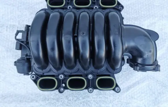 Audi Q2 - Intake manifold 06E133210Q