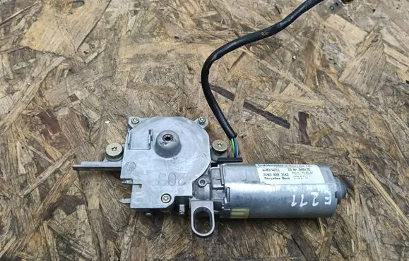 Mercedes-Benz E AMG W211 Sunroof motor/actuator A2038203142 W203W211 94917D