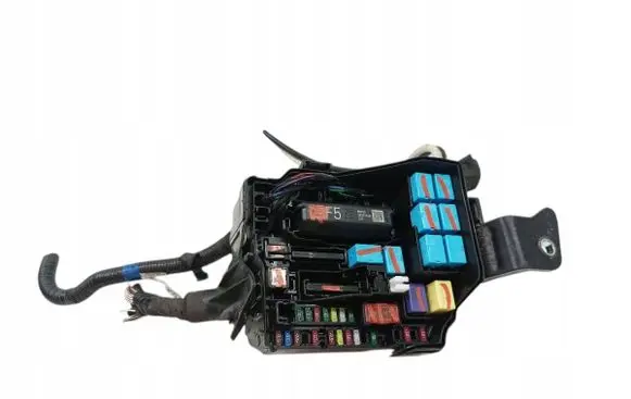 Toyota Yaris Fuse box set 82644-K0100