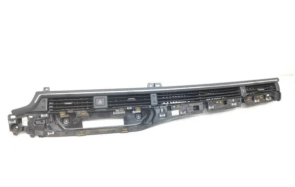 Audi A5 Dash center air vent grill 8W1820902E 09628