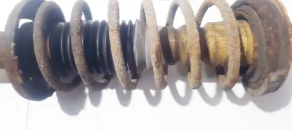 Volkswagen Golf II Rear coil spring
