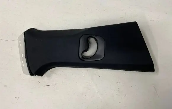 BMW X4 F26 (B) pillar trim (bottom) 7337606