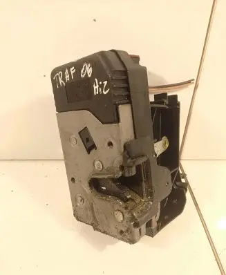 Opel Vivaro Loading door lock 8200282323 CZCZ8Z00Z8