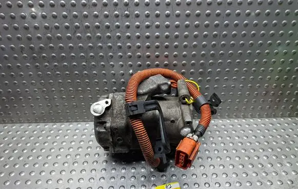 Toyota Prius (XW20) Air conditioning (A/C) compressor (pump) S26405145 0420000193
