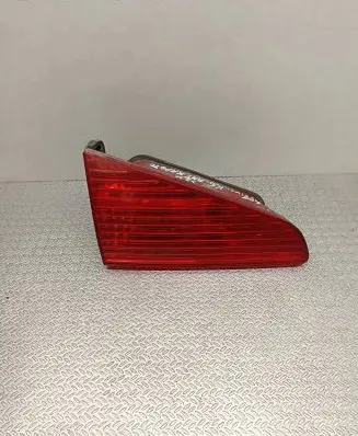 Peugeot 607 Tailgate rear/tail lights 2543