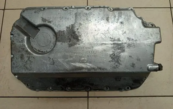 Audi A6 S6 C5 4B Oil sump 059103604E