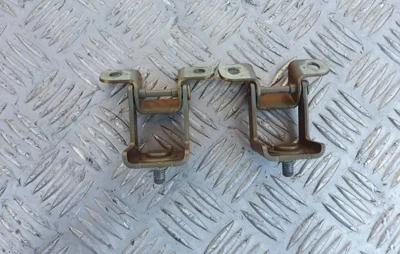 Dacia Sandero III Tailgate hinge 905030754R