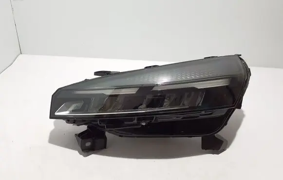 Renault Clio V Headlight/headlamp 260600149R