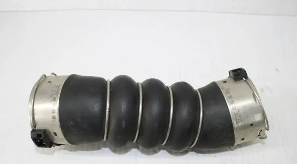 BMW 7 G11 G12 Intercooler hose/pipe 8571024