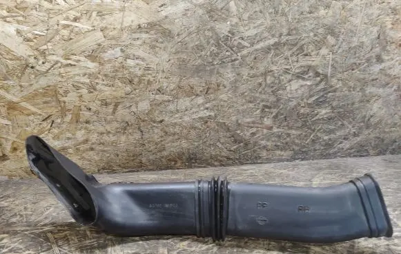 Nissan 240ZX, 280ZX, 300ZX Air intake duct part 6286030P10