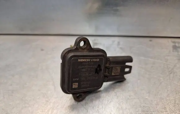 BMW 3 E90 E91 Mass air flow meter 7551638 5WK97508 057017421