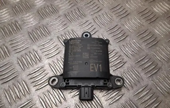 Toyota RAV 4 (XA50) Blind spot module 8816242120