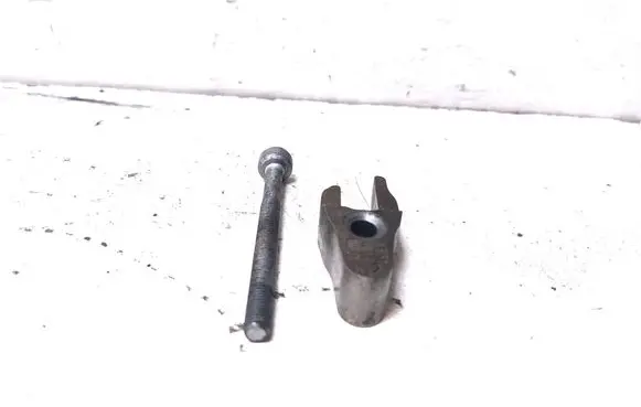 Mercedes-Benz GLK (X204) Fuel Injector clamp holder A6510160238