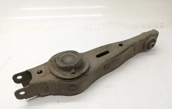 Hyundai Santa Fe Rear upper control arm/wishbone