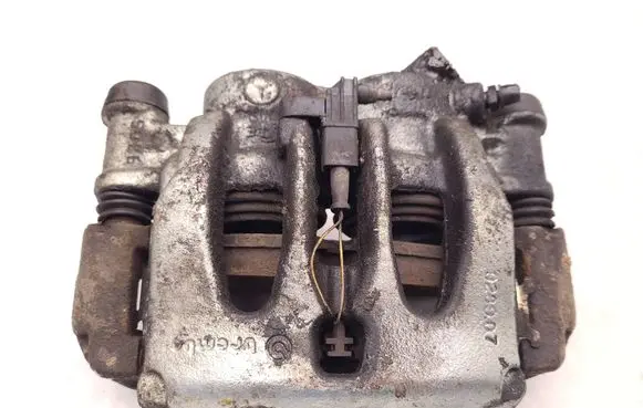 Mercedes-Benz Sprinter W906 Front brake caliper 928907
