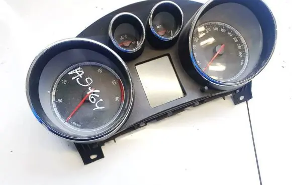 Opel Insignia A Speedometer (instrument cluster) 12844138 sw05.90