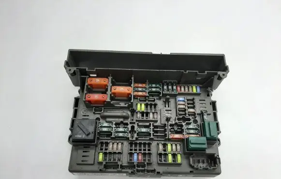 BMW X1 E84 Fuse module 9119446