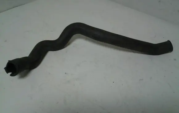 Volkswagen PASSAT B6 Engine coolant pipe/hose 3C2816311