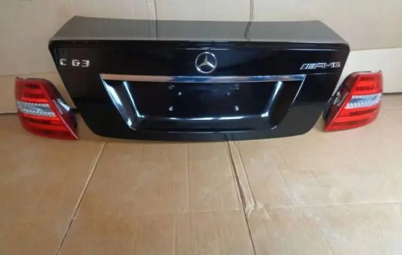 Mercedes-Benz C AMG W204 Tailgate/trunk/boot lid