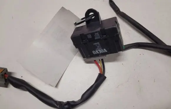 Volvo V70 Seat heating relay 9442947