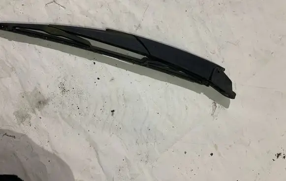 Mini One - Cooper R50 - 53 Rear wiper blade arm