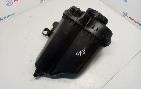 Coolant expansion tank/reservoir