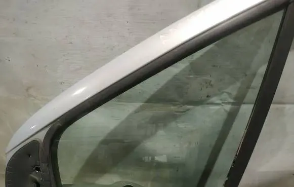 Renault Scenic I Front door vent window glass four-door AS2