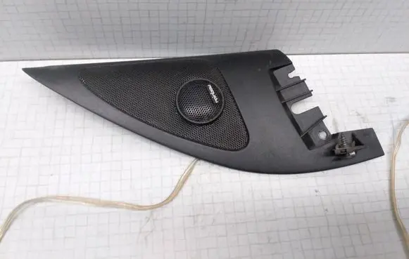 Volkswagen Golf IV Plastic wing mirror trim cover 1J0837994B