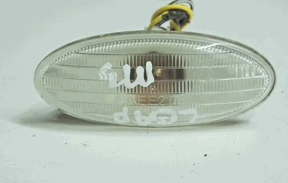 Nissan Leaf I (ZE0) Front fender indicator light 