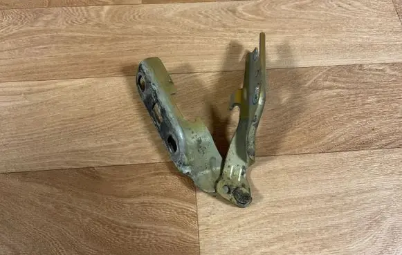 Citroen Xsara Engine bonnet/hood hinges 