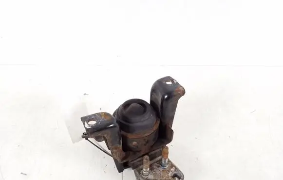 Toyota Corolla E120 E130 Engine mount bracket 12305-0D051