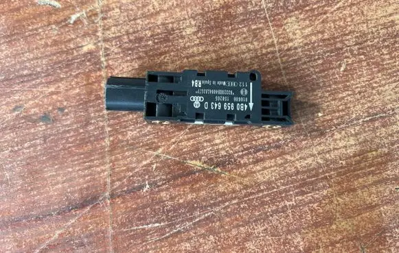 Audi A3 S3 A3 Sportback 8P Airbag deployment crash/impact sensor 4B0959643D