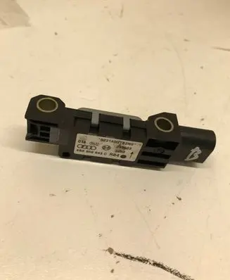 Audi A6 S6 C5 4B Airbag deployment crash/impact sensor 4B0959643C 326303