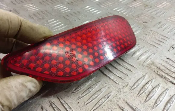 Chevrolet Captiva Rear tail light reflector