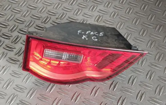 Jaguar F-Pace Tailgate rear/tail lights HK8315K273 0019679506 24092018