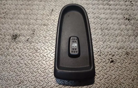 Iveco Daily 35 - 40.10 Electric window control switch 69500479