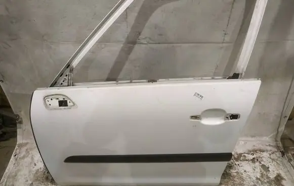 Citroen C4 Grand Picasso Front door BALTOS