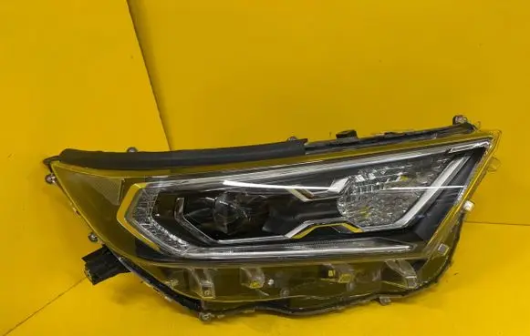 Toyota RAV 4 (XA50) Headlight/headlamp 0000000115698
