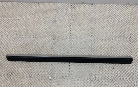 Mazda CX-7 Front door trim (molding) EH6651RB1