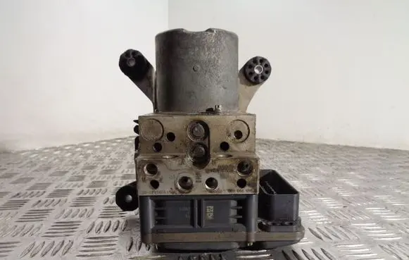 BMW 7 F01 F02 F03 F04 ABS Pump 6851382 6851384 6775355