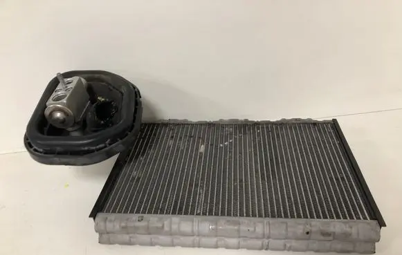 Mercedes-Benz C AMG W204 Air conditioning (A/C) radiator (interior) 2308300184