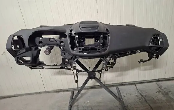 Ford Kuga II Dashboard