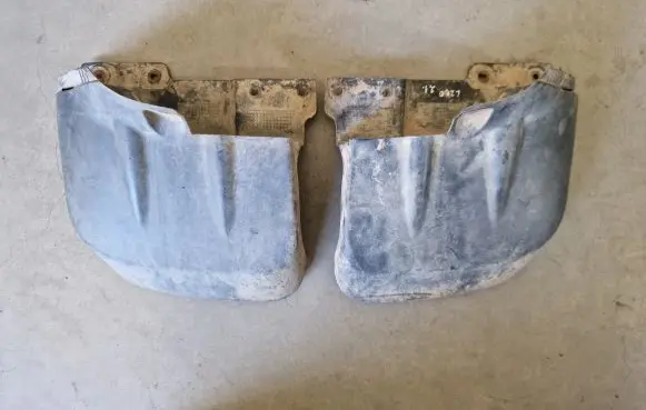 Mitsubishi L200 Rear mudguard MN117454 MN117453